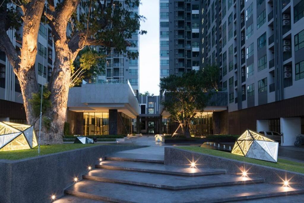 The Base Condo Center Of Pattaya Rooftop Swimming Pool Eksteriør bilde