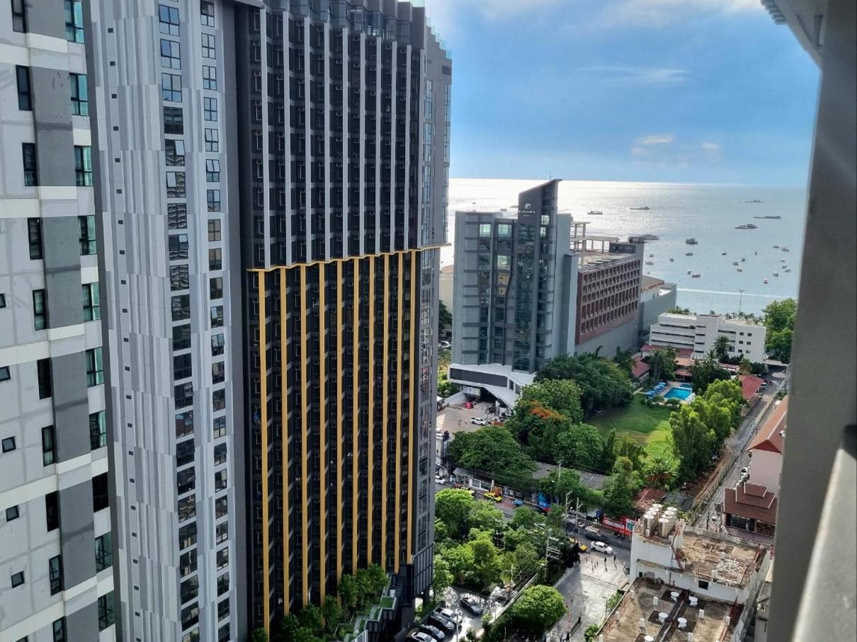 The Base Condo Center Of Pattaya Rooftop Swimming Pool Eksteriør bilde