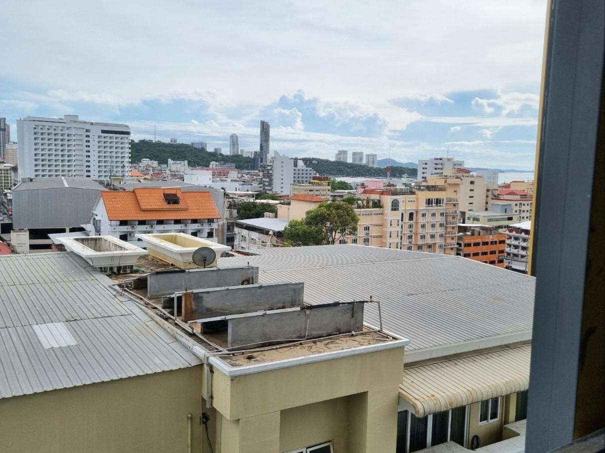 The Base Condo Center Of Pattaya Rooftop Swimming Pool Eksteriør bilde