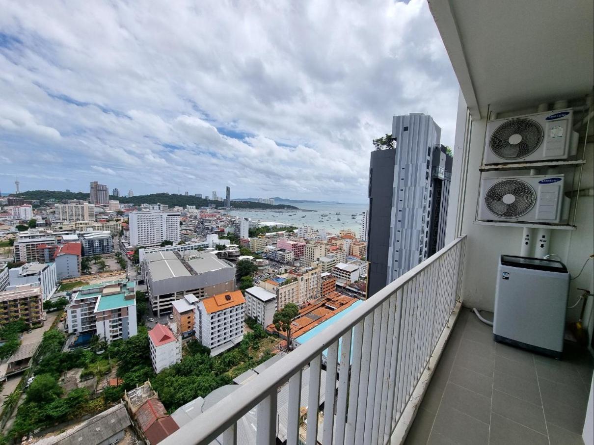The Base Condo Center Of Pattaya Rooftop Swimming Pool Eksteriør bilde