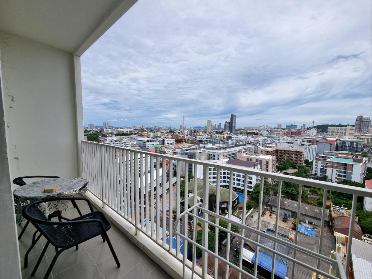 The Base Condo Center Of Pattaya Rooftop Swimming Pool Eksteriør bilde