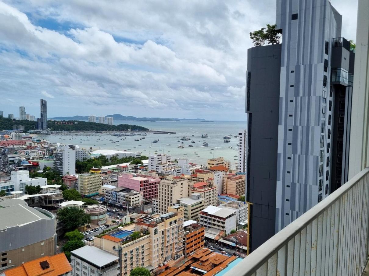 The Base Condo Center Of Pattaya Rooftop Swimming Pool Eksteriør bilde